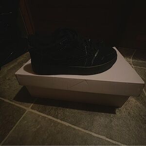 Nike Men's Black Sneakers